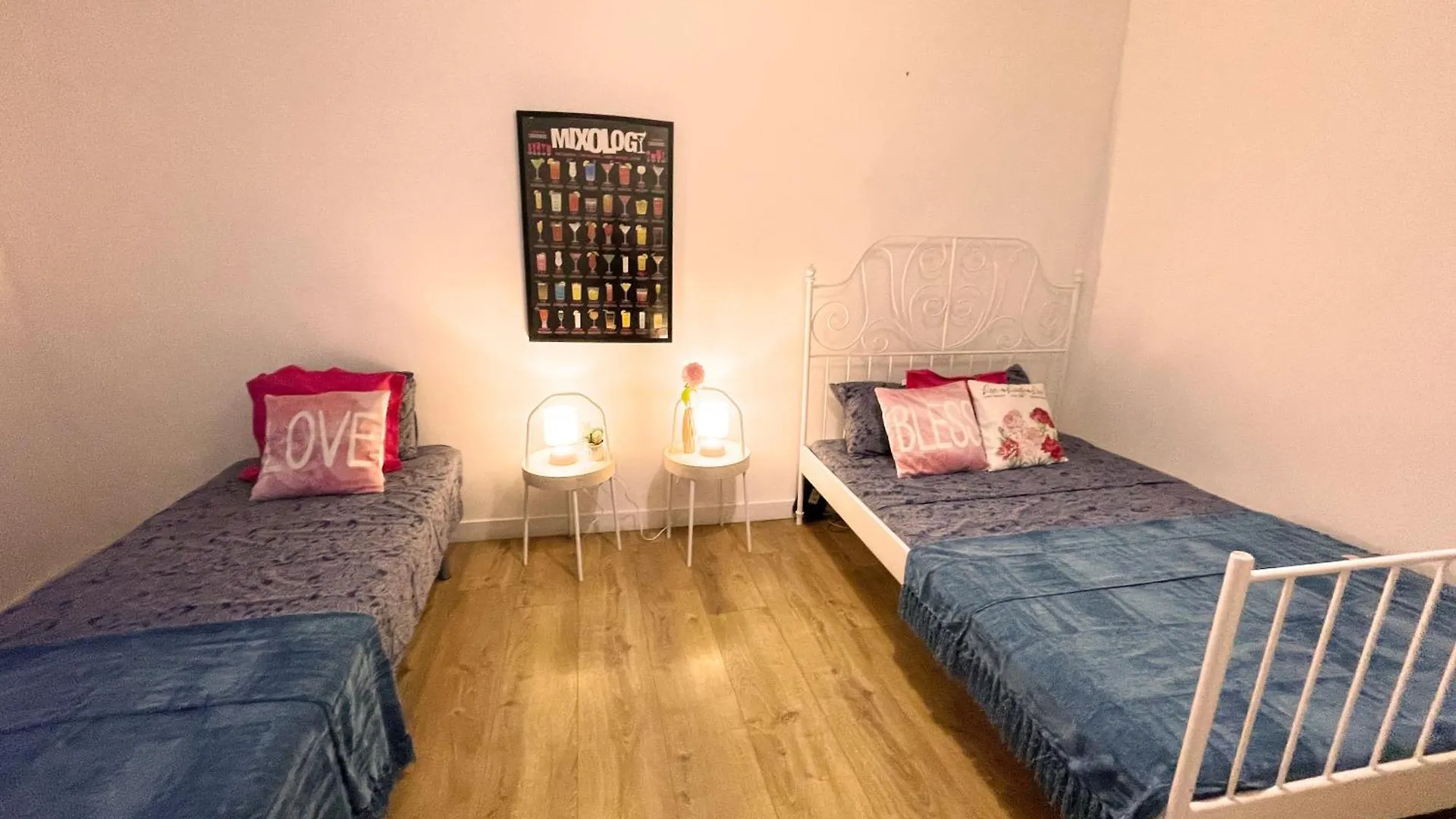 Hostel Barcelona Rooms - Port Vell 1