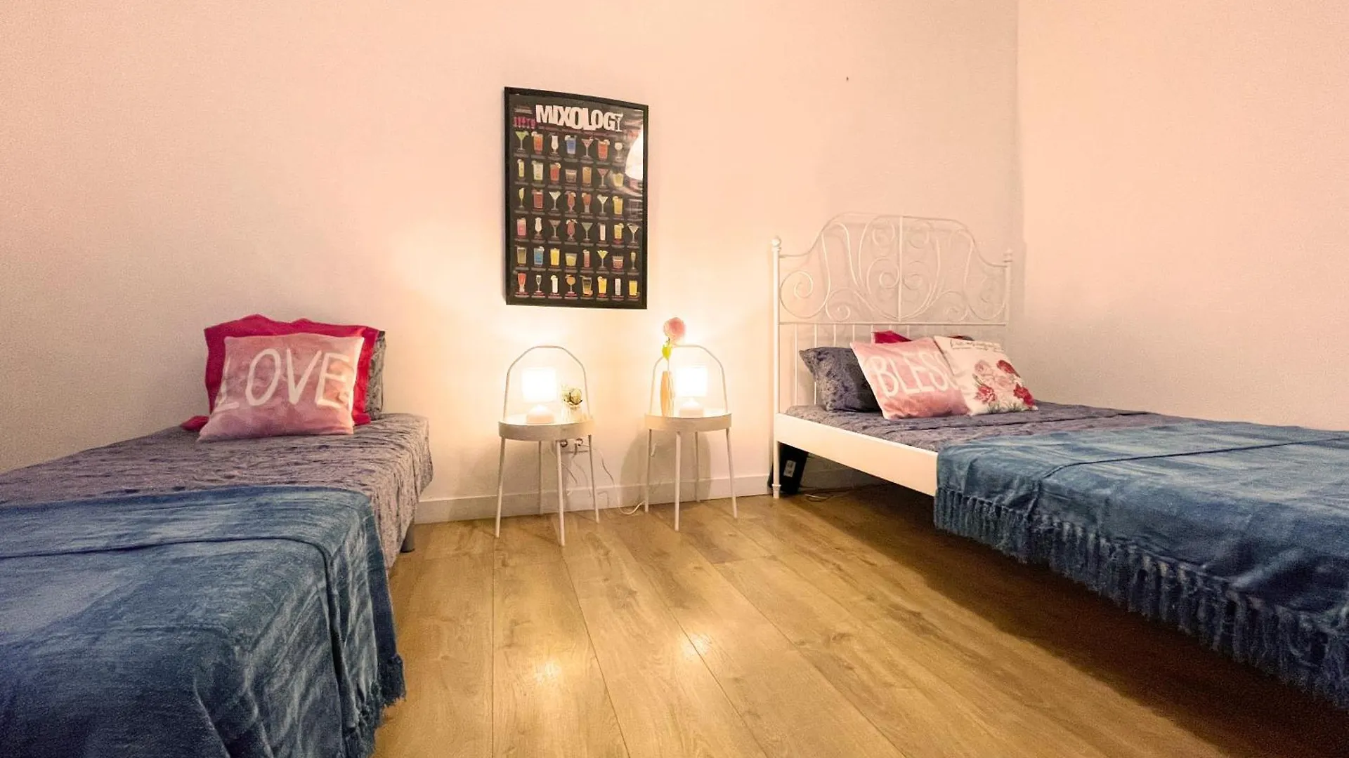 Barcelona Rooms - Port Vell 1 Hostel