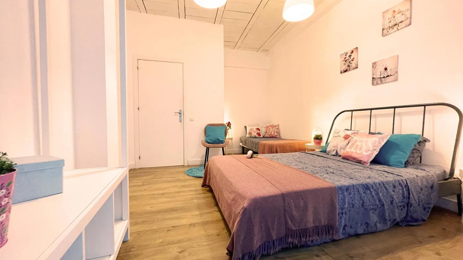 Hostel Barcelona Rooms - Port Vell 1