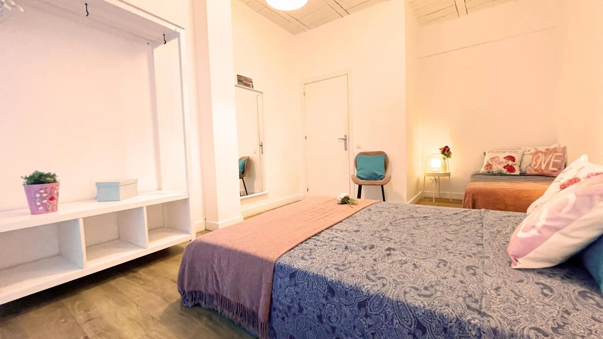 Hostel Barcelona Rooms - Port Vell 1